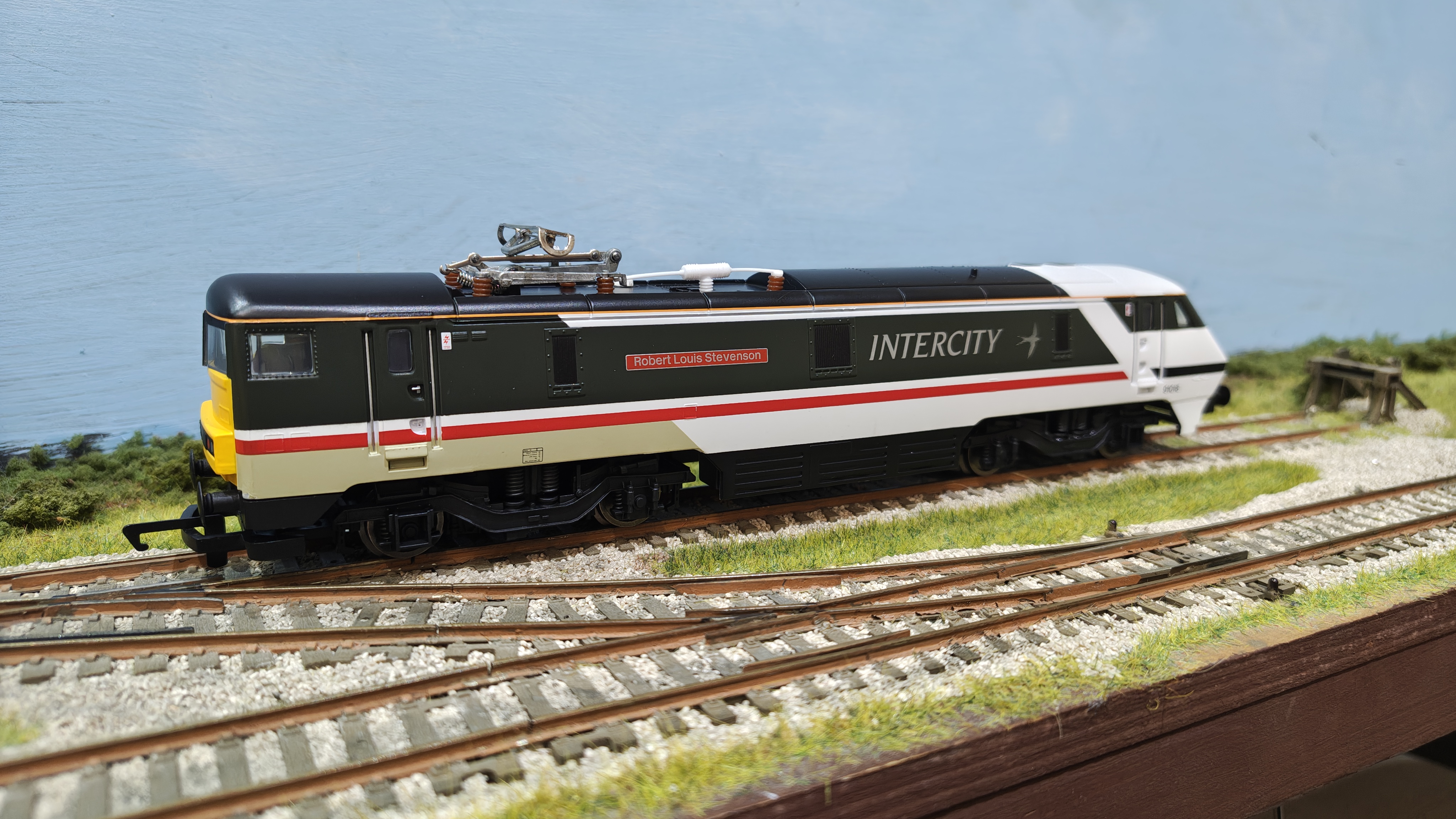 R30527