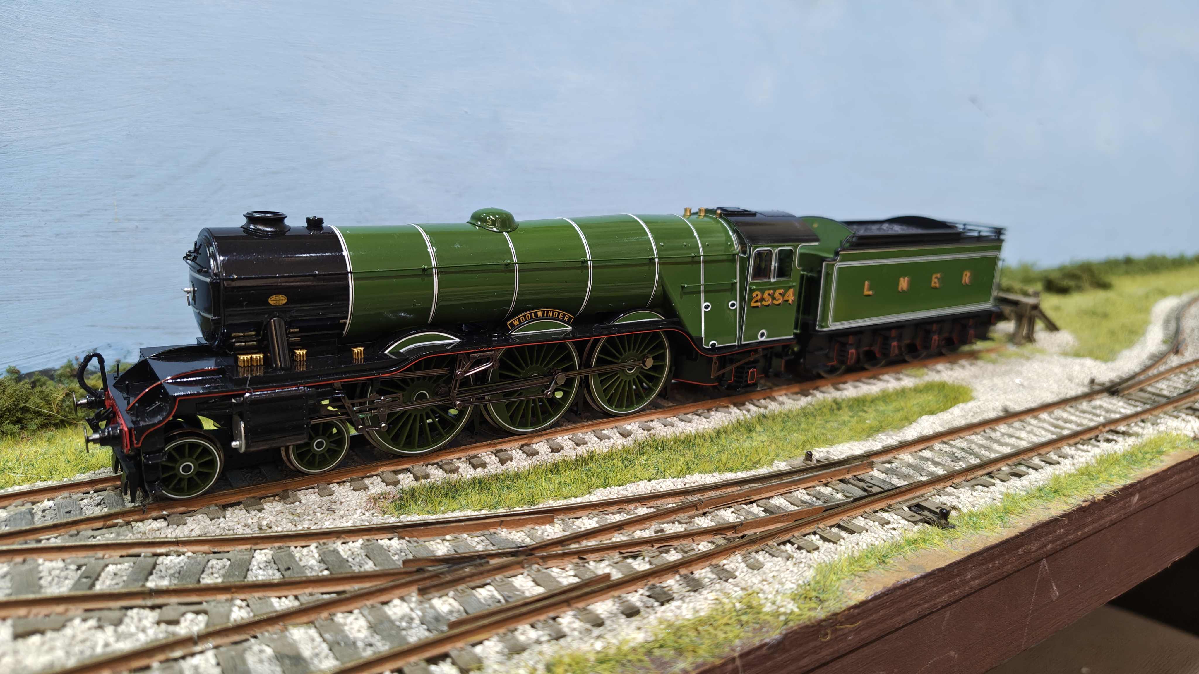 R3439