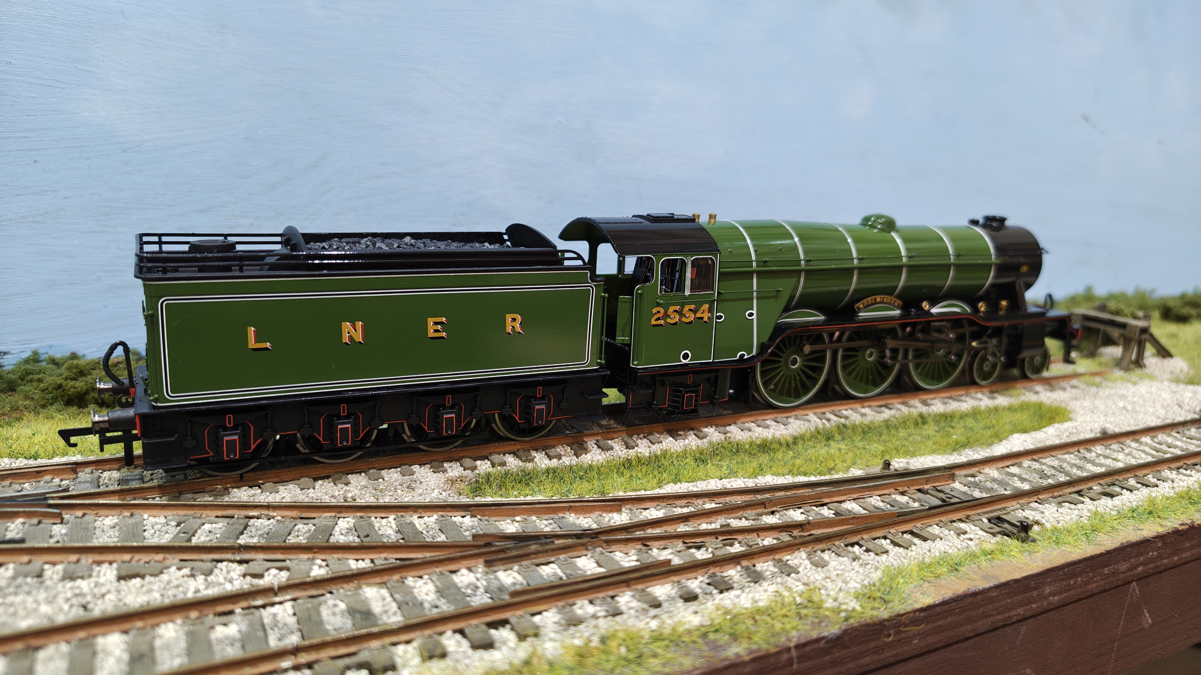 R3439